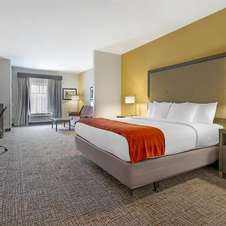 Best Western Plus Elizabethtown Inn & Suites Exterior photo