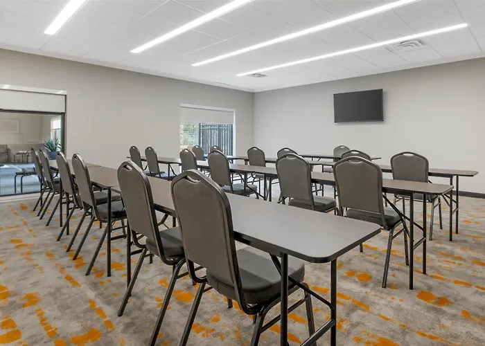 Best Western Plus Elizabethtown Inn & Suites
