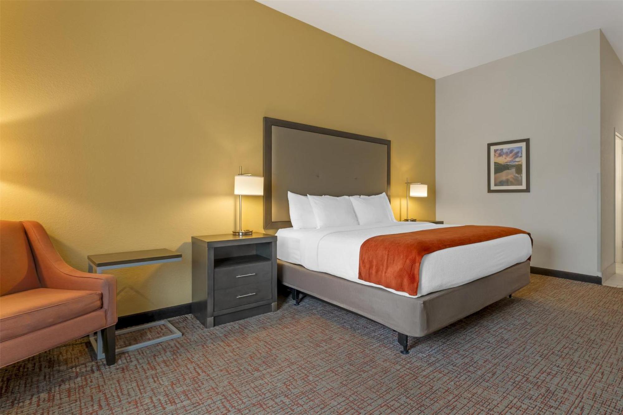 Hotel Western & 3*